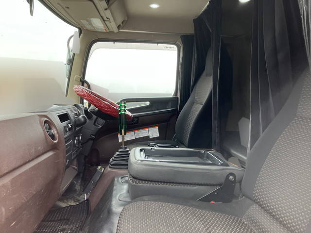 日野レンジャーダンプ中型（4t）[写真30]