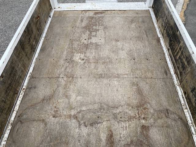 日産アトラス平ボディ小型（2t・3t）[写真13]