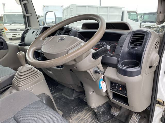 日産アトラス平ボディ小型（2t・3t）[写真35]