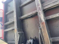 日野プロフィアダンプ大型（10t）[写真10]