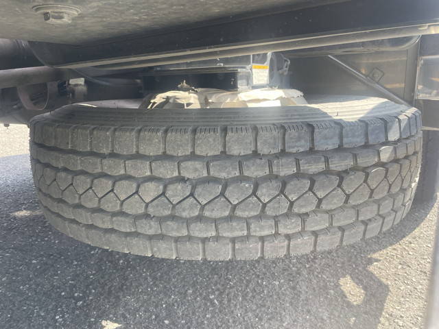 日野プロフィアダンプ大型（10t）[写真17]