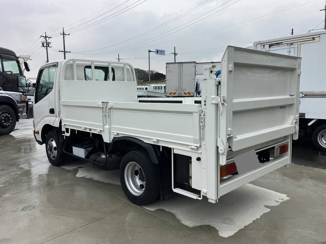 トヨタダイナ平ボディ小型（2t・3t）[写真02]