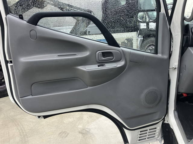 トヨタダイナ平ボディ小型（2t・3t）[写真27]