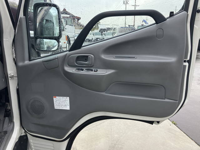 トヨタダイナ平ボディ小型（2t・3t）[写真28]