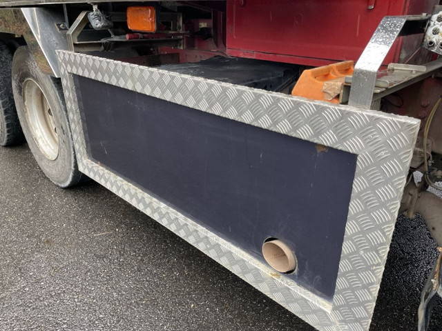 三菱ふそうスーパーグレートダンプ大型（10t）[写真10]