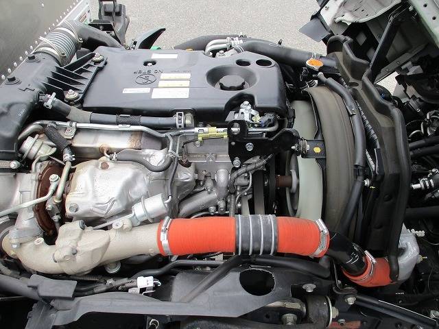 いすゞエルフアルミバン小型（2t・3t）[写真17]