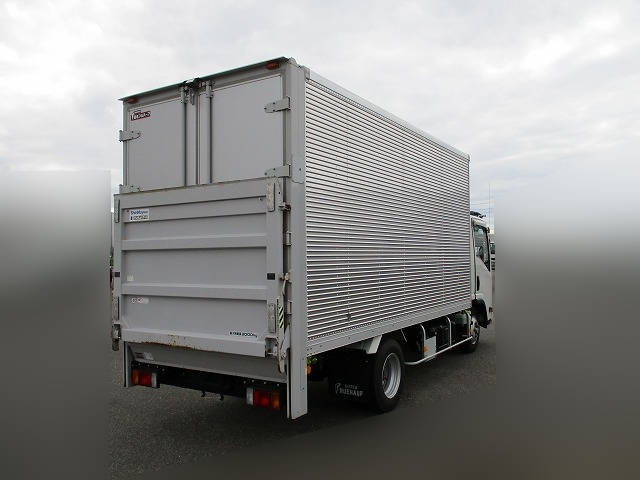 いすゞエルフアルミバン小型（2t・3t）[写真02]