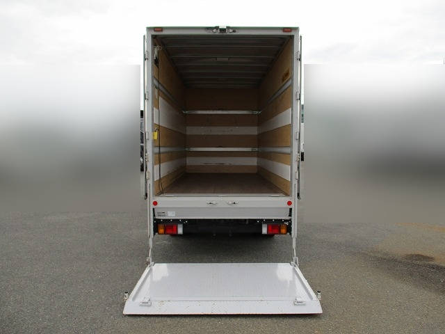 いすゞエルフアルミバン小型（2t・3t）[写真03]