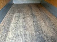 いすゞエルフアルミバン小型（2t・3t）[写真11]