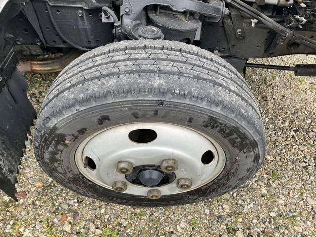 いすゞエルフアルミバン小型（2t・3t）[写真15]