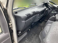 いすゞエルフアルミバン小型（2t・3t）[写真27]