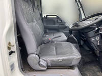 いすゞエルフアルミバン小型（2t・3t）[写真29]