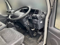 いすゞエルフアルミバン小型（2t・3t）[写真30]