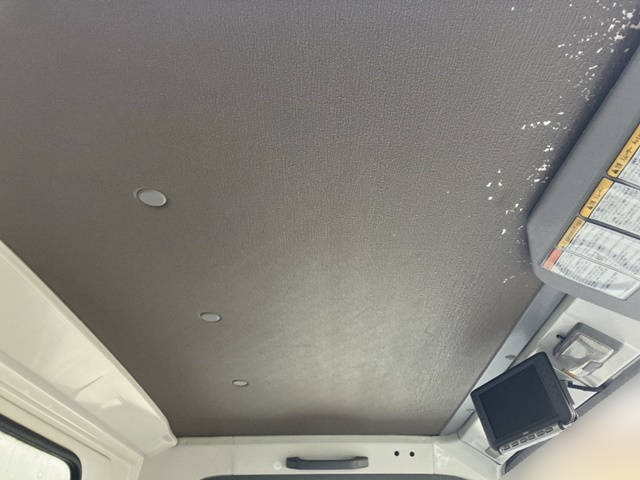 いすゞエルフアルミバン小型（2t・3t）[写真31]