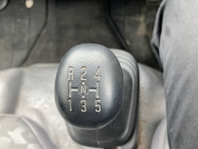 いすゞエルフアルミバン小型（2t・3t）[写真36]