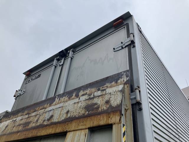 いすゞエルフアルミバン小型（2t・3t）[写真04]