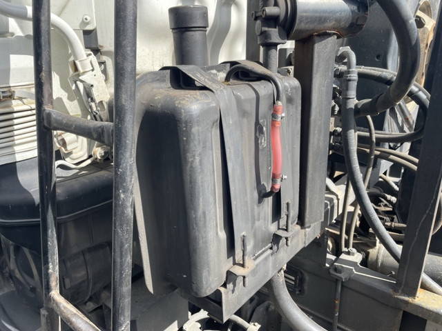 三菱ふそうファイターコンテナ専用車中型（4t）[写真13]