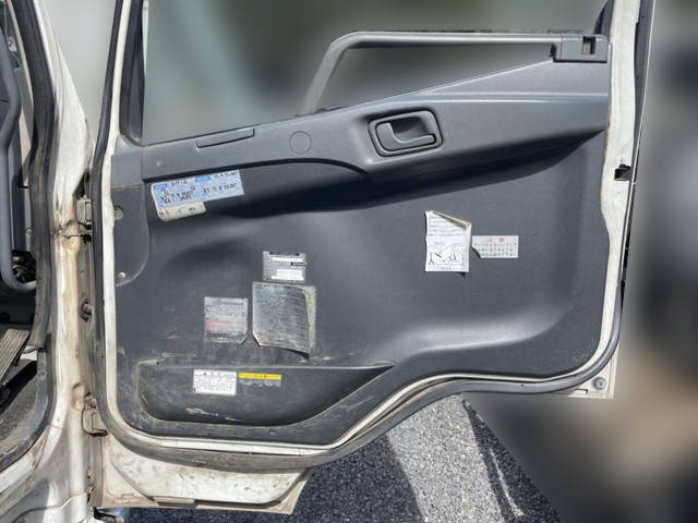 三菱ふそうファイターコンテナ専用車中型（4t）[写真23]