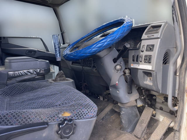 三菱ふそうファイターコンテナ専用車中型（4t）[写真25]