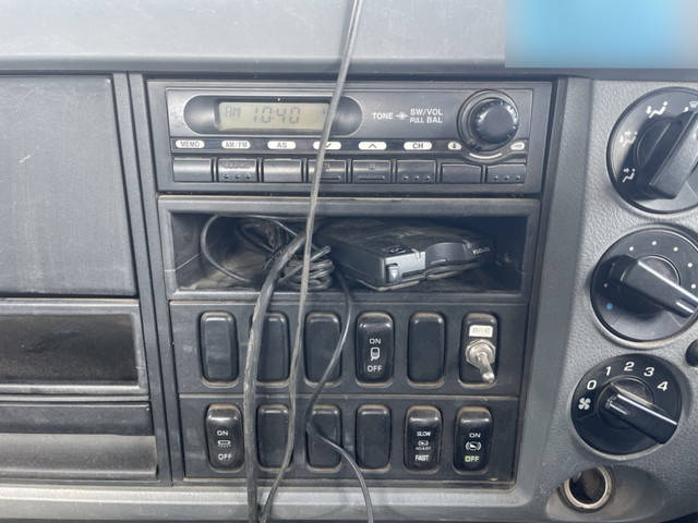 三菱ふそうファイターコンテナ専用車中型（4t）[写真30]