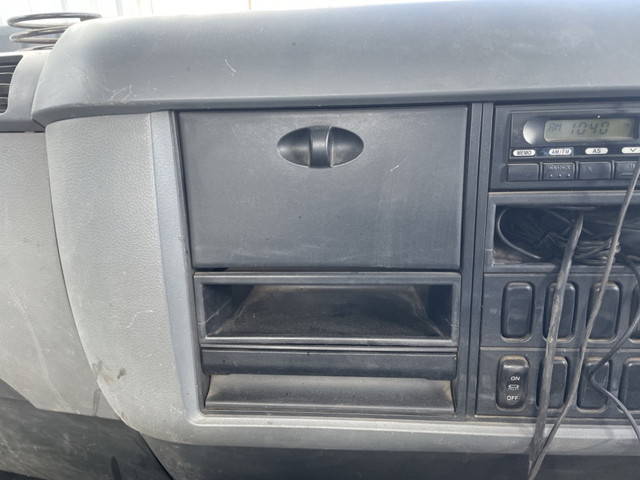 三菱ふそうファイターコンテナ専用車中型（4t）[写真31]