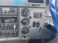 三菱ふそうファイターコンテナ専用車中型（4t）[写真32]