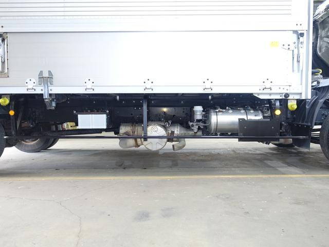 三菱ふそうファイターアルミウイング中型（4t）[写真24]