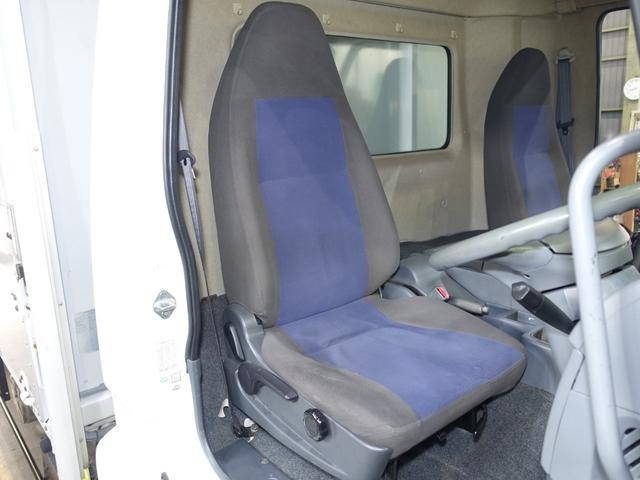 三菱ふそうファイターアルミウイング中型（4t）[写真33]