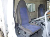 三菱ふそうファイターアルミウイング中型（4t）[写真33]