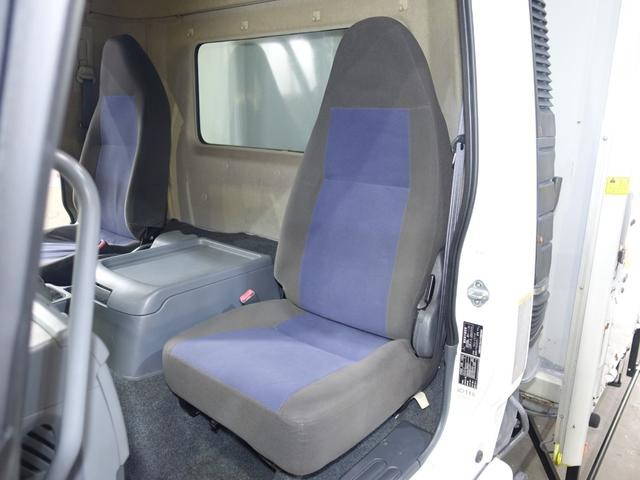 三菱ふそうファイターアルミウイング中型（4t）[写真34]