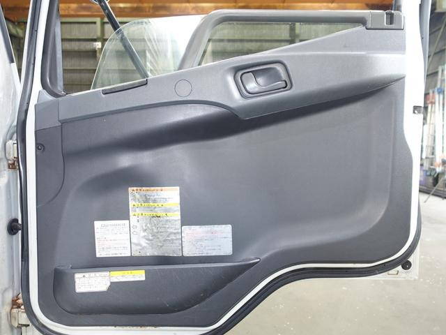 三菱ふそうファイターアルミウイング中型（4t）[写真39]