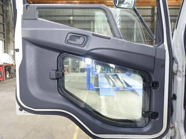 三菱ふそうファイターアルミウイング中型（4t）[写真40]