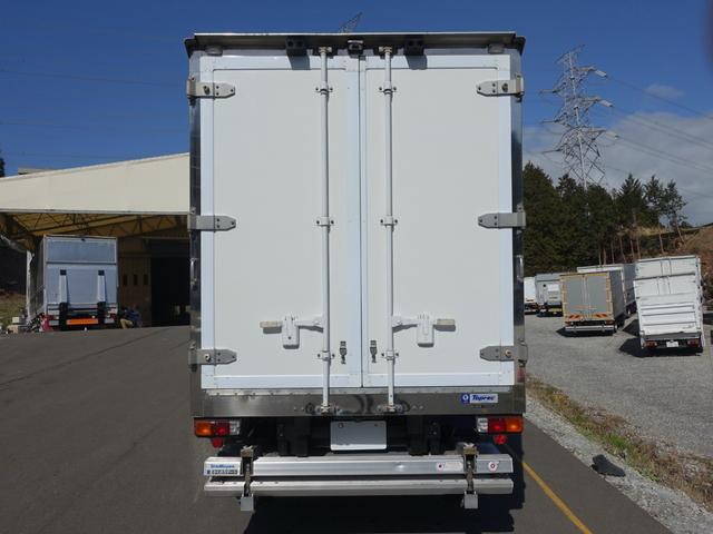 三菱ふそうキャンター冷凍車（冷蔵車）小型（2t・3t）[写真03]
