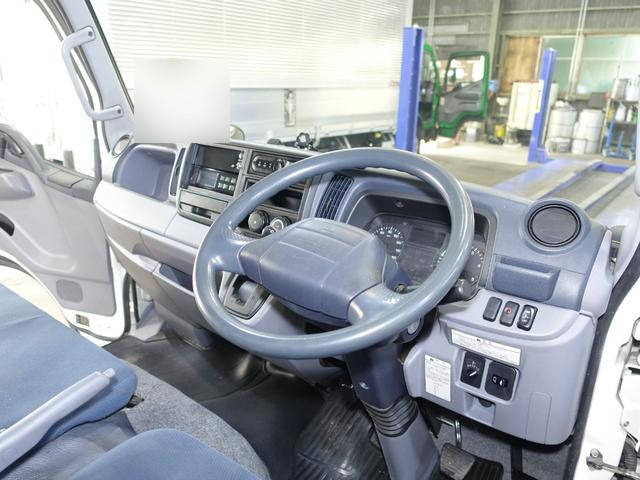 三菱ふそうキャンター冷凍車（冷蔵車）小型（2t・3t）[写真30]