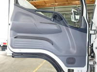 三菱ふそうキャンター冷凍車（冷蔵車）小型（2t・3t）[写真32]