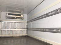 三菱ふそうキャンター冷凍車（冷蔵車）小型（2t・3t）[写真09]