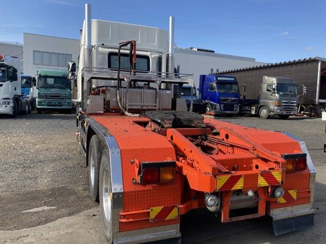 日野プロフィアトレーラーヘッド（トラクターヘッド）大型（10t）[写真04]