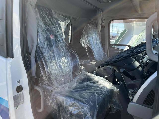 UDトラックスコンドルクレーン4段中型（4t）[写真15]