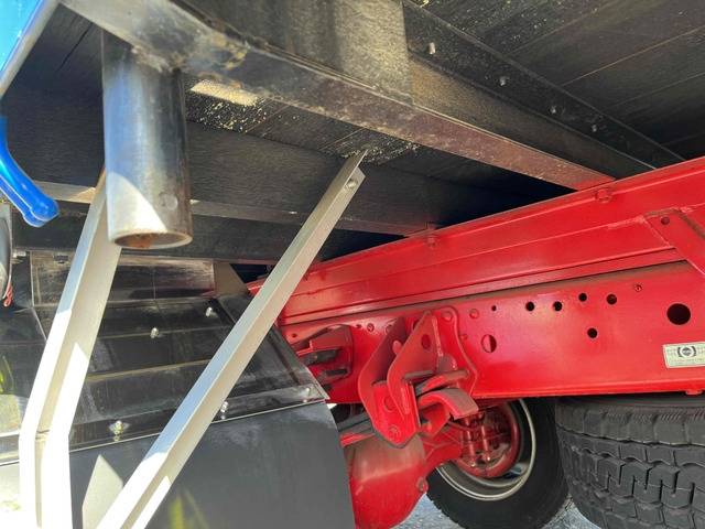 UDトラックスコンドルクレーン4段中型（4t）[写真22]