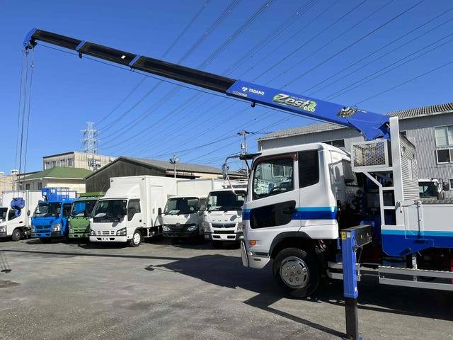 UDトラックスコンドルクレーン4段中型（4t）[写真03]