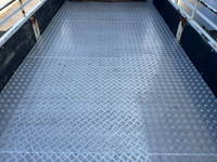 いすゞエルフ平ボディ小型（2t・3t）[写真08]