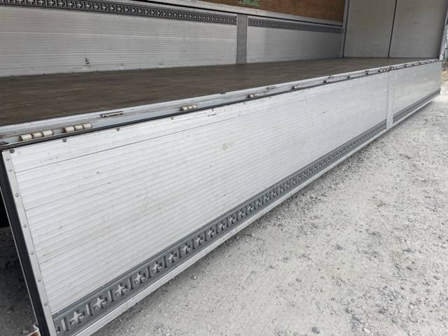 日野プロフィアアルミウイング大型（10t）[写真13]