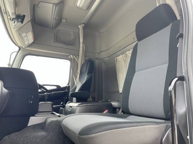 日野プロフィアアルミウイング大型（10t）[写真29]