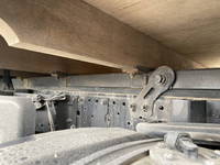 いすゞエルフ平ボディ小型（2t・3t）[写真18]