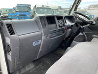 いすゞエルフ平ボディ小型（2t・3t）[写真27]