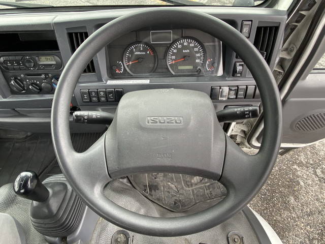 いすゞエルフ平ボディ小型（2t・3t）[写真30]