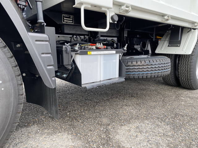 三菱ふそうキャンターダンプ小型（2t・3t）[写真24]