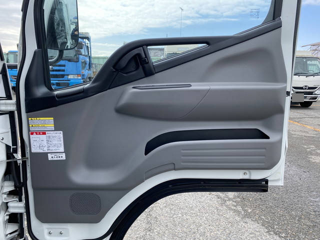 三菱ふそうキャンターダンプ小型（2t・3t）[写真29]
