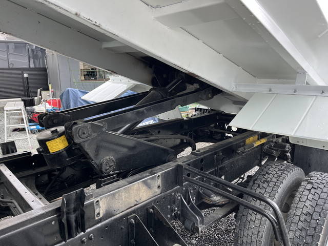 三菱ふそうファイター深ダンプ（土砂禁ダンプ）中型（4t）[写真13]