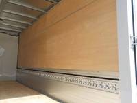 三菱ふそうキャンターアルミウイング小型（2t・3t）[写真12]